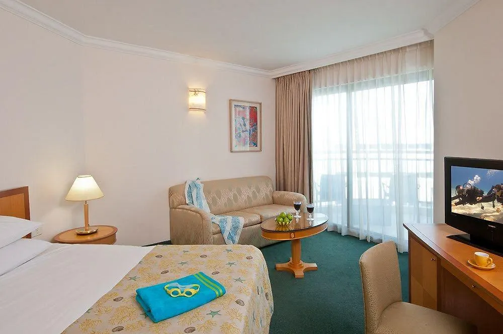 U Magic Palace Eilat 5*,